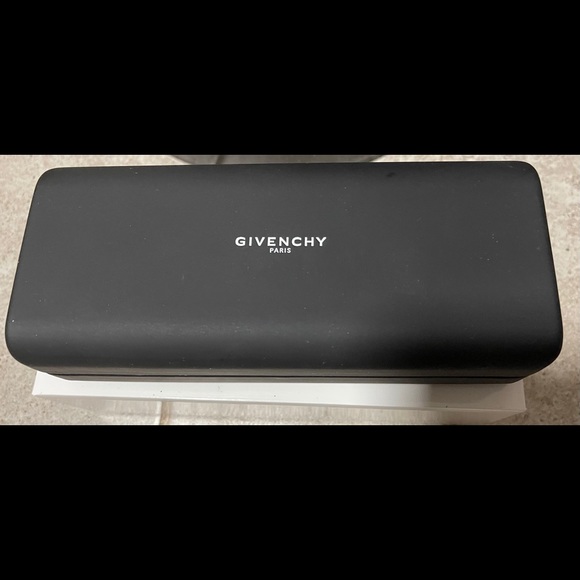 NEW Givenchy Black Sunglass Case - Picture 4 of 11
